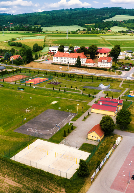 ŚCINAWKA ŚREDNIA DWÓR